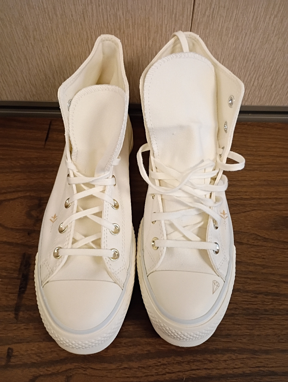 Size 9.5 Women's Converse All Star Lift Platform High Tiny Tattoos A07135C Shoes